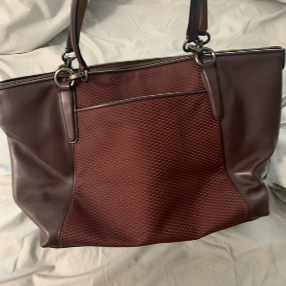 Coach Tote - Picture 2 of 6